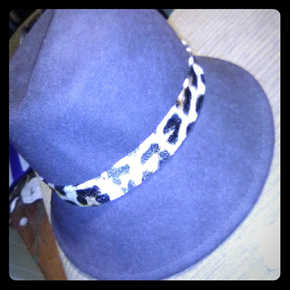 Nine west hat